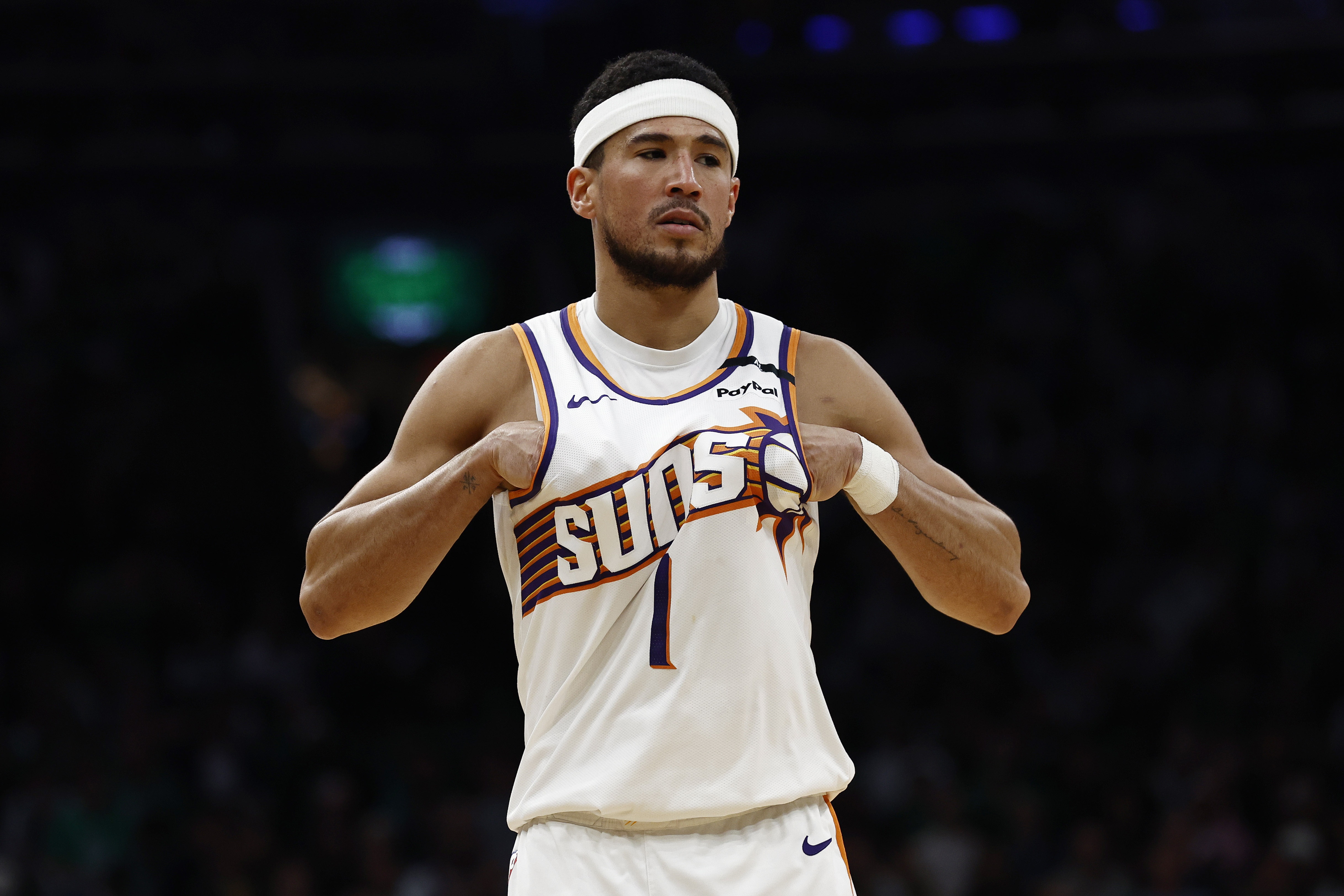 年薪4920萬美元！布克：直播比打NBA更賺錢 我也應該去直播??