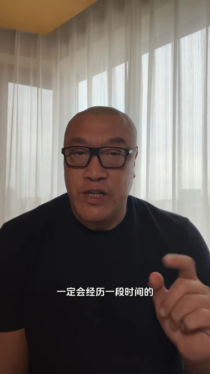 馬健：快船因小卡事件會(huì)經(jīng)歷一段低谷期 球隊(duì)內(nèi)部已有不和諧聲音